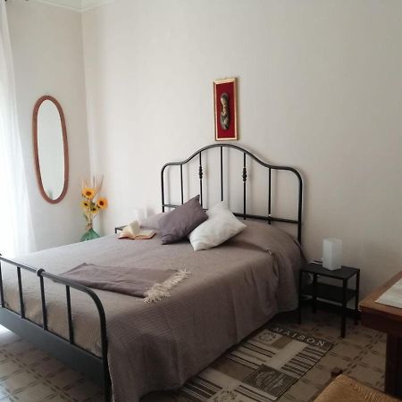 La Casa Di Gb Appartement Pieve di Teco Buitenkant foto