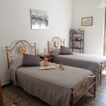 La Casa Di Gb Appartement Pieve di Teco Buitenkant foto