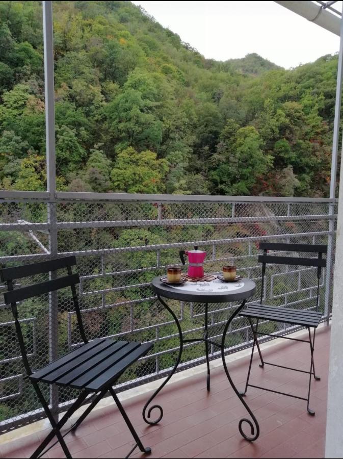 La Casa Di Gb Appartement Pieve di Teco Buitenkant foto