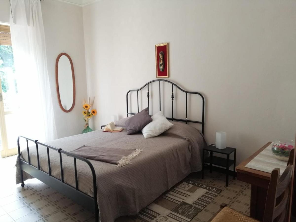 La Casa Di Gb Appartement Pieve di Teco Buitenkant foto