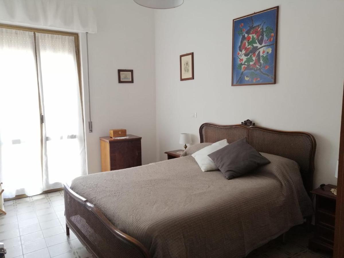 La Casa Di Gb Appartement Pieve di Teco Buitenkant foto
