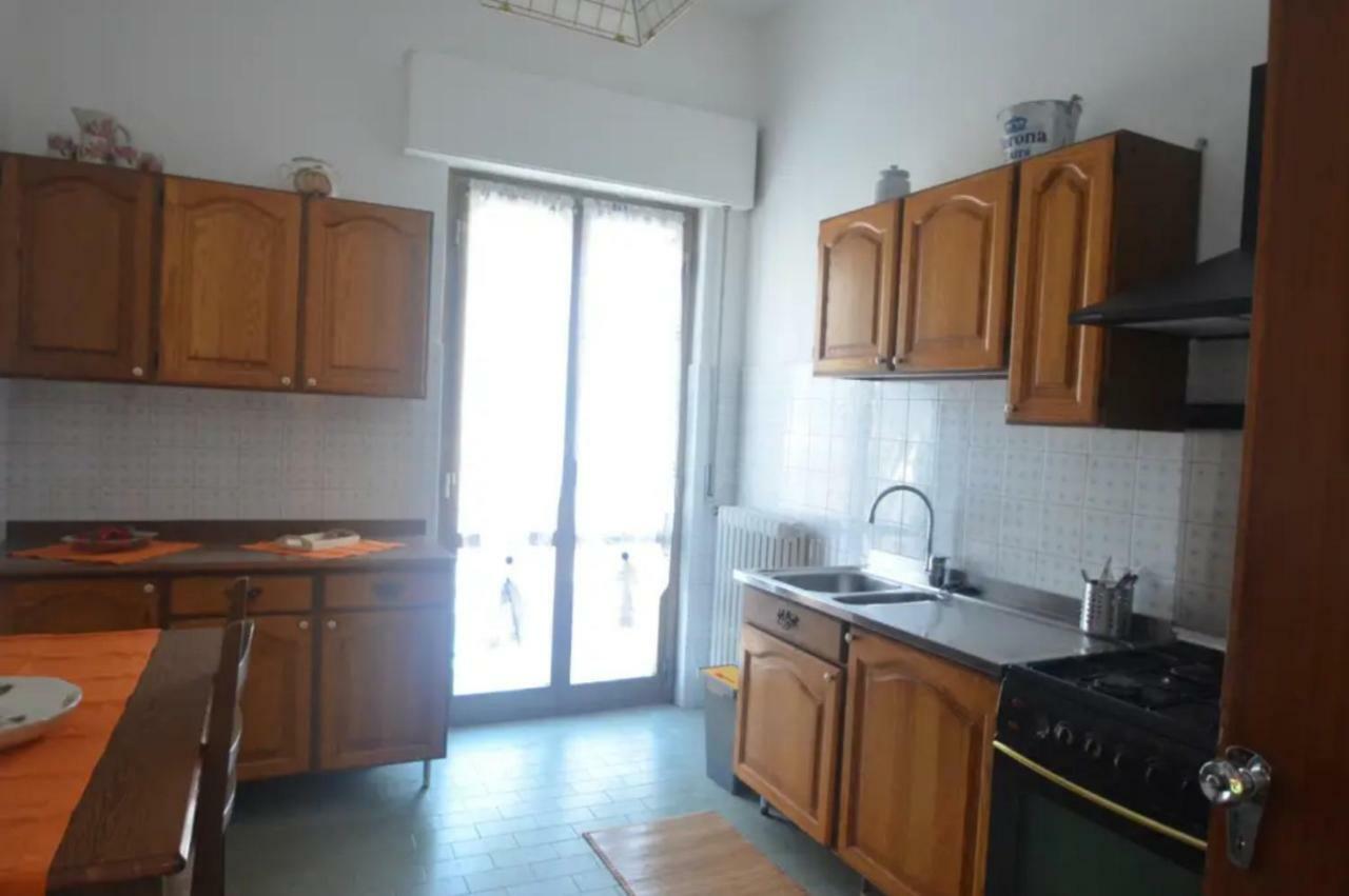 La Casa Di Gb Appartement Pieve di Teco Buitenkant foto